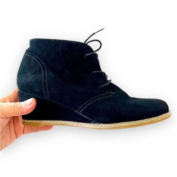 Bjorndal Rachel Black Suede Wedge Ankle Boots Women’s Size 7 Lace Up Bootie Boot - Picture 1 of 11